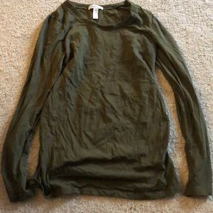 Army green long sleeved maternity shirt